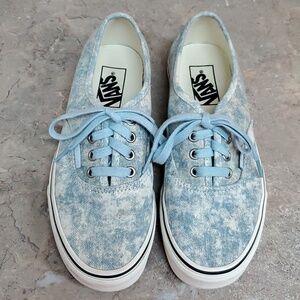 Vans Authentic Winter Sky Denim Destroy Low Top Sneaker Size Women 7.5 Men 6.0